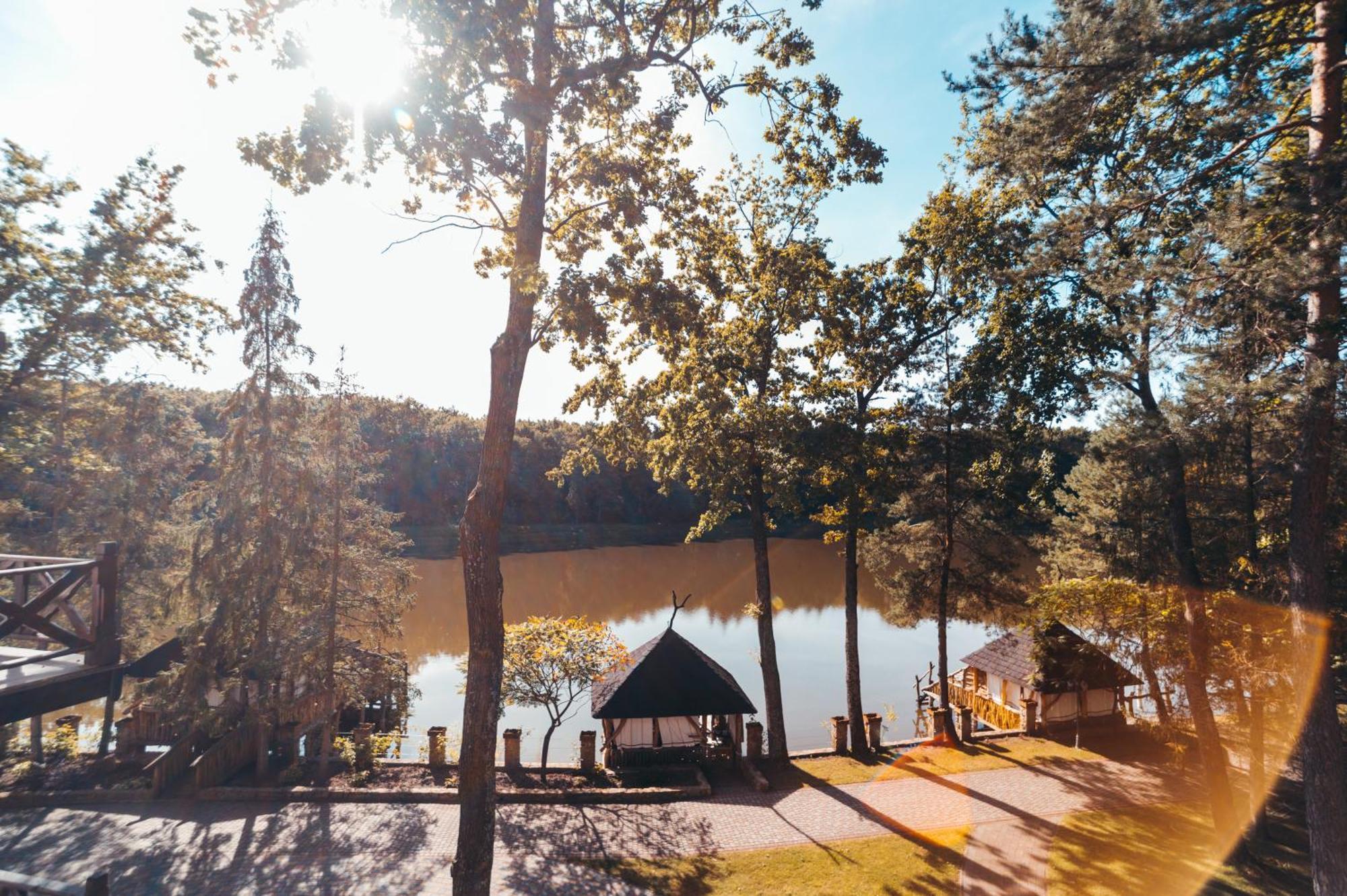 Dolgomostiska Sherwood Hotel מראה חיצוני תמונה